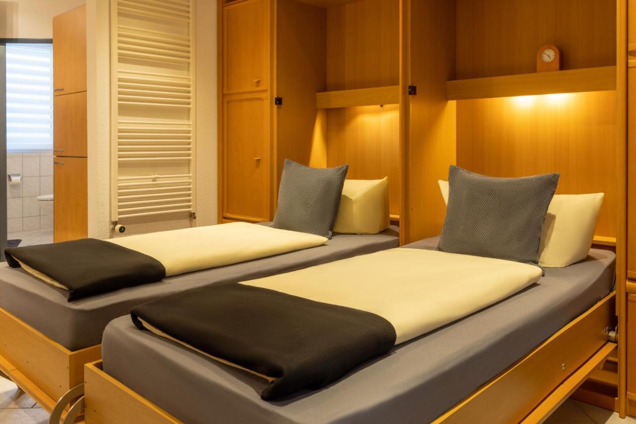 Zur Lindenau Hotel ฮูเดสไฮม์ แอม ไฮน์ ภายนอก รูปภาพ